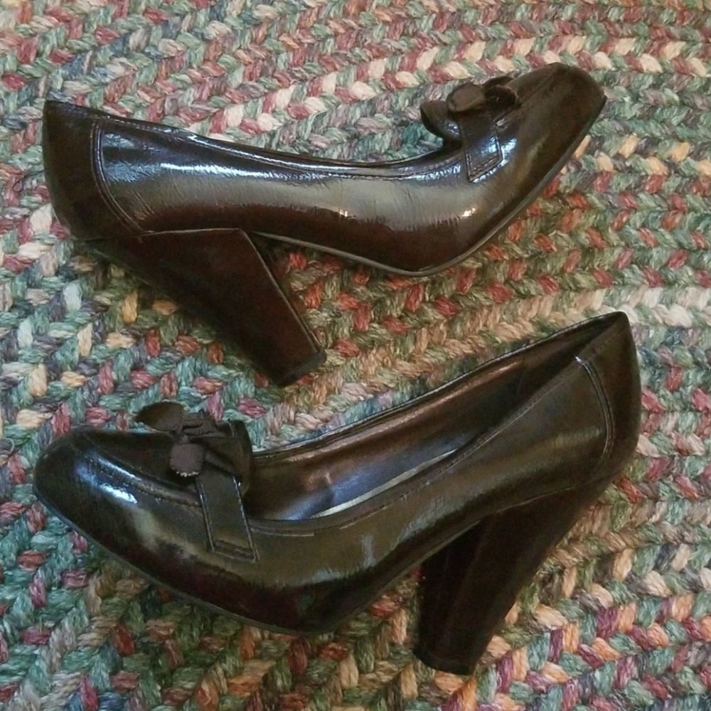 Brown heeled loafer - Picture 3 of 5
